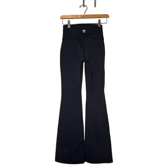 Aritzia Black Flare Pants - Picture 5 of 14